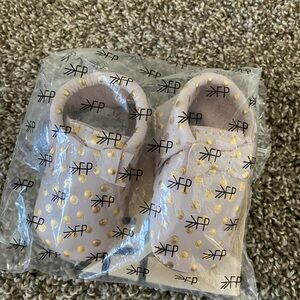 Freshly Picked Moccasins size 4